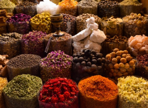 What are the health benefits of spices?