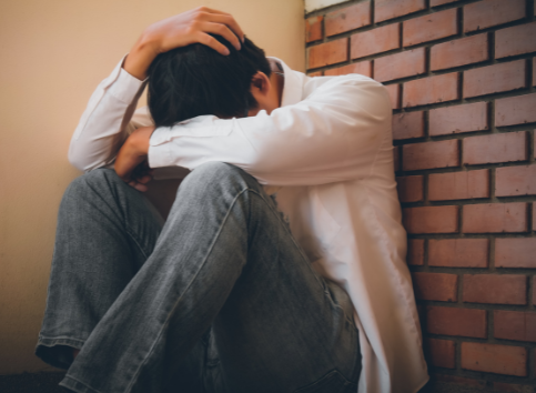 What are the warning signs of depression? 