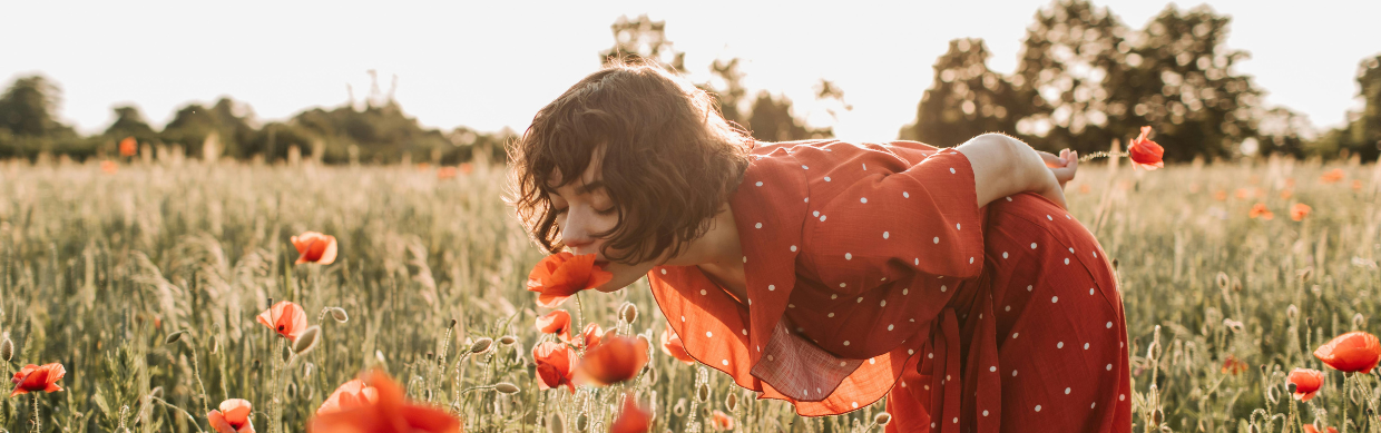 Why smells trigger specific memories: The link between memory, emotion ...